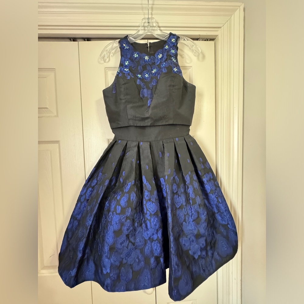 Sherri Hill Size 4 Black and Blue Cocktail Dress - Picture 2 of 4